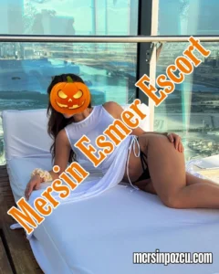 Mersin Escort Siyah Saçlı